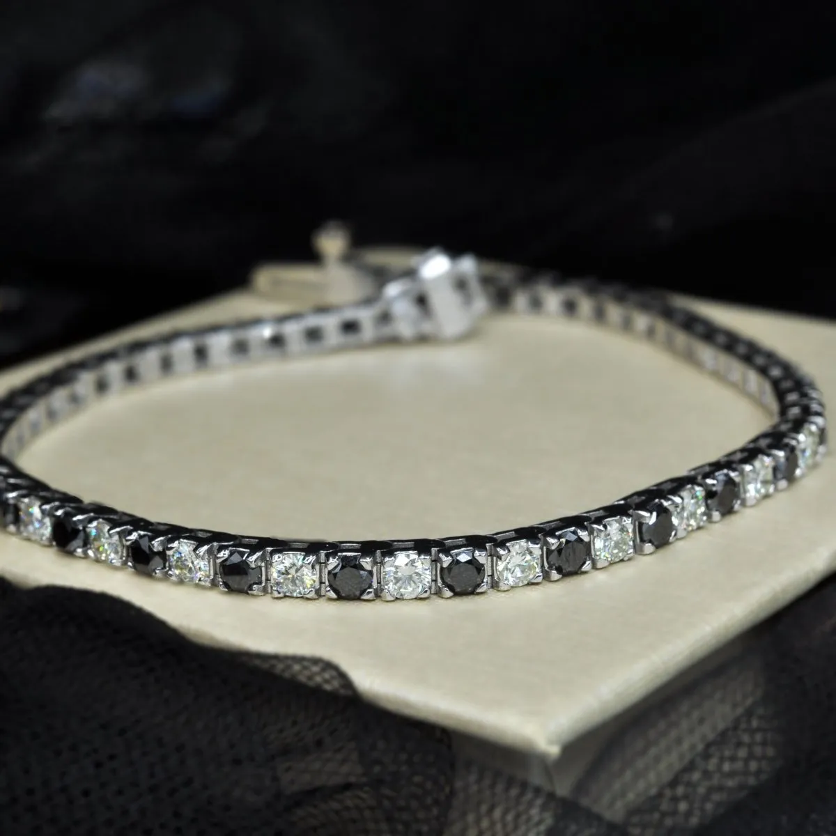 2.00-8.50 CT Round Cut Black Diamonds & Diamonds - Tennis Bracelet
