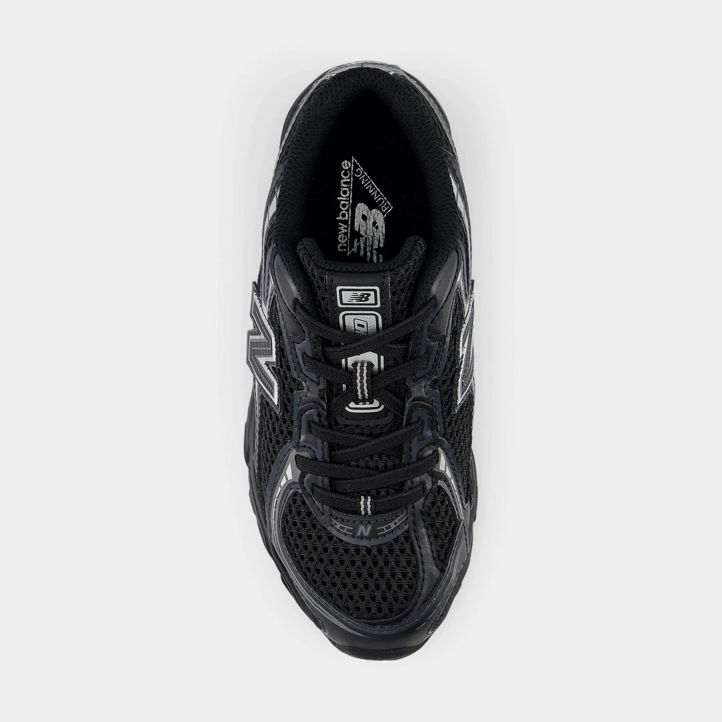 740 Preschool Running Shoes (Black/Silver Metallic)