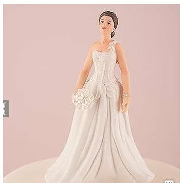 Contemporary Vintage Bride And Groom Porcelain Figurine Wedding Cake Topper
