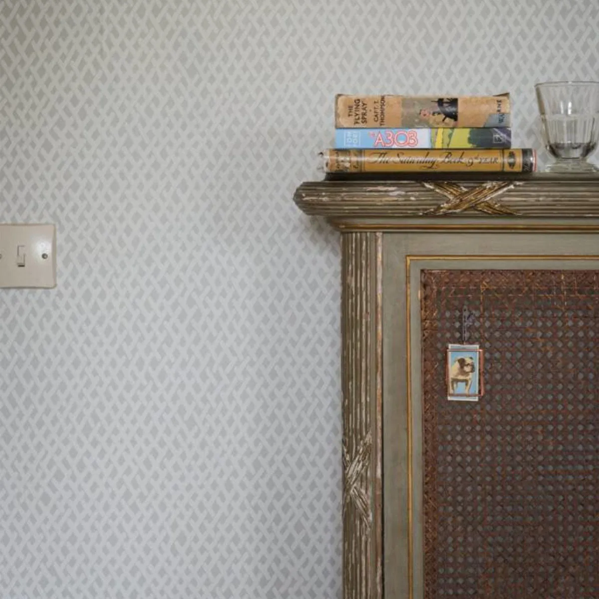 Farrow & Ball Wallpaper Amime BP4401 Taupe
