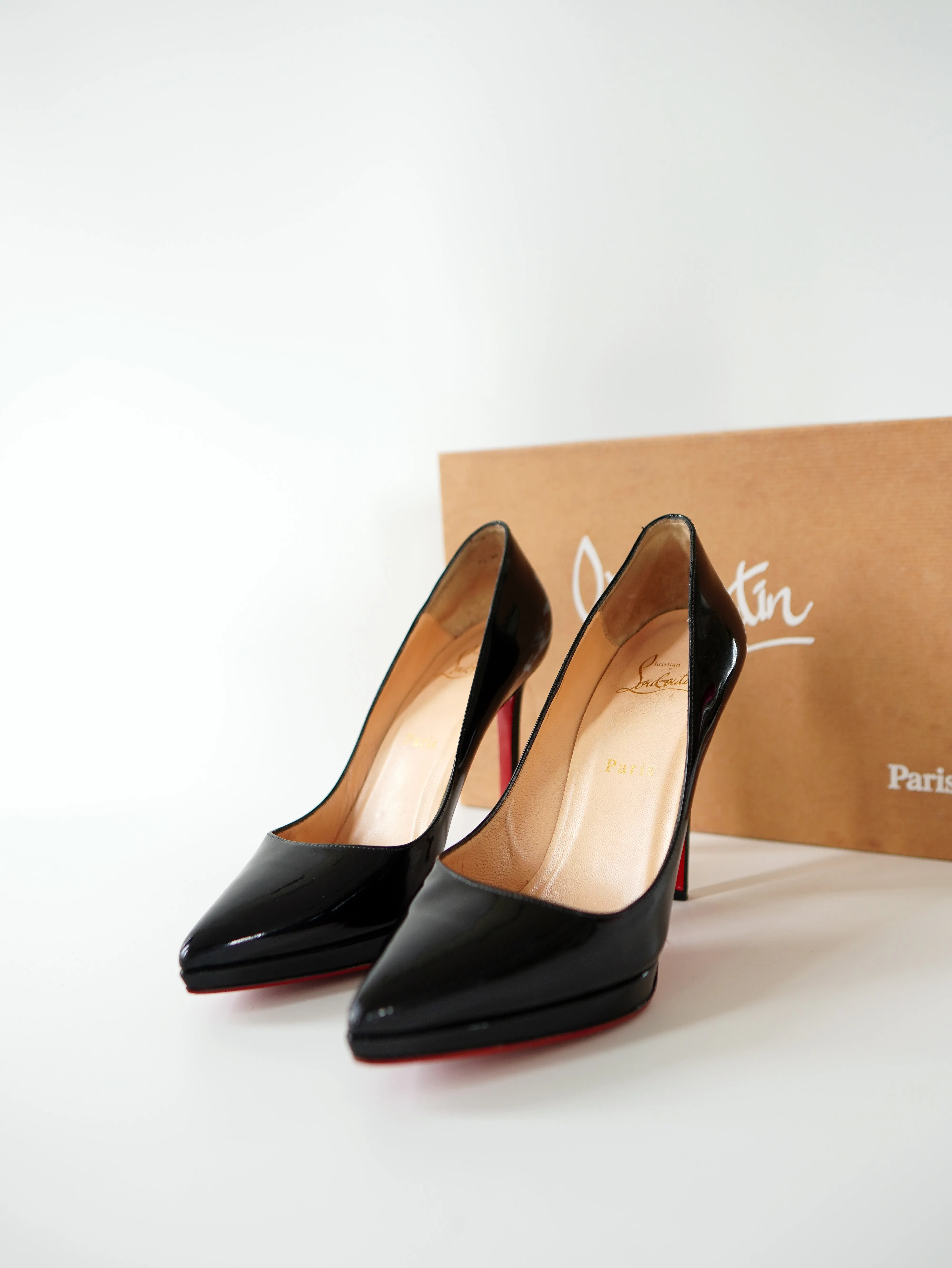 <b>CHRISTIAN LOUBOUTIN</b> <br>Pigalle Plato Pumps Patent 38