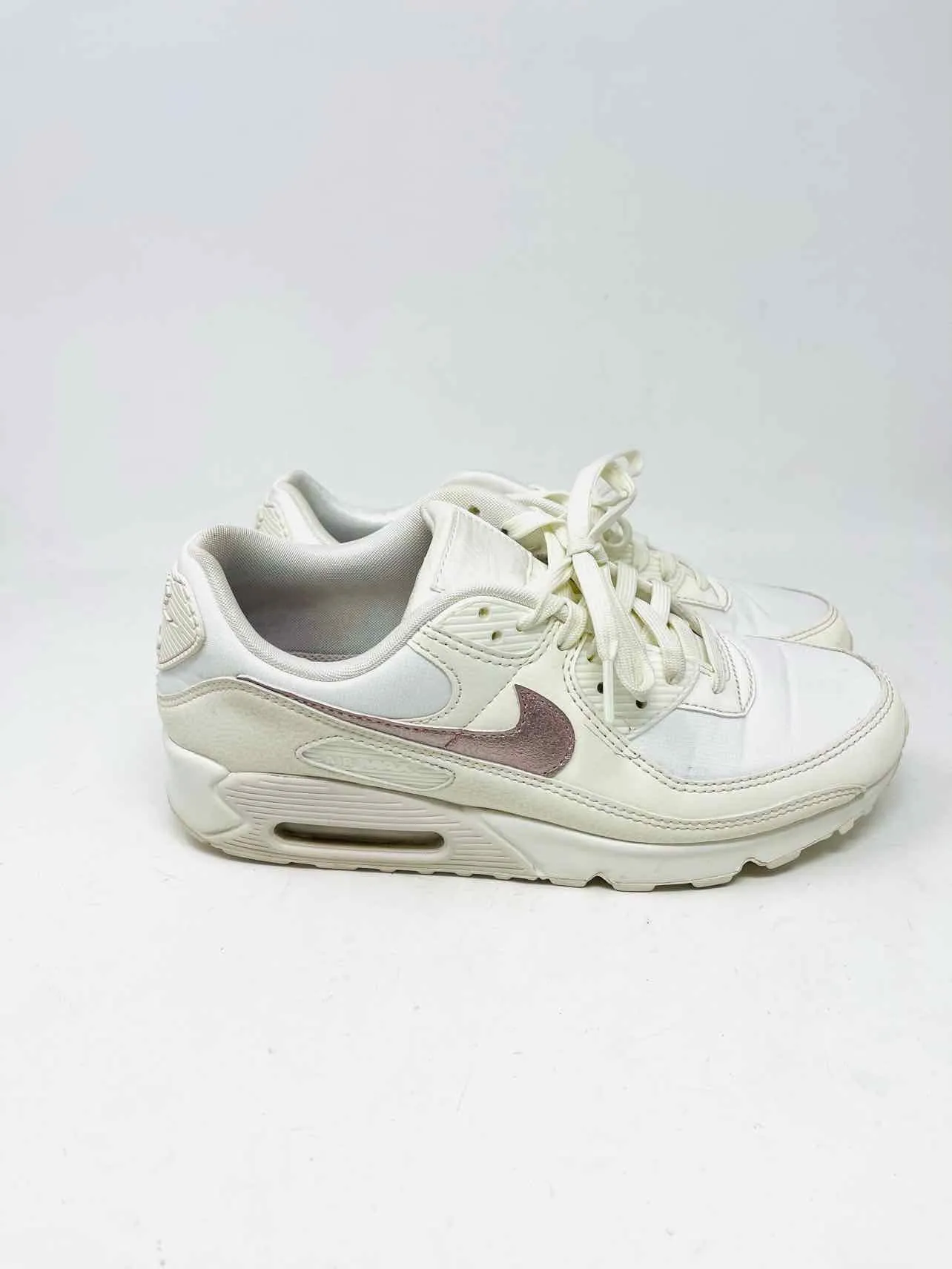 Nike Size 10 White/Mauve Lace-Up Mesh AS IS Shoes Sneakers