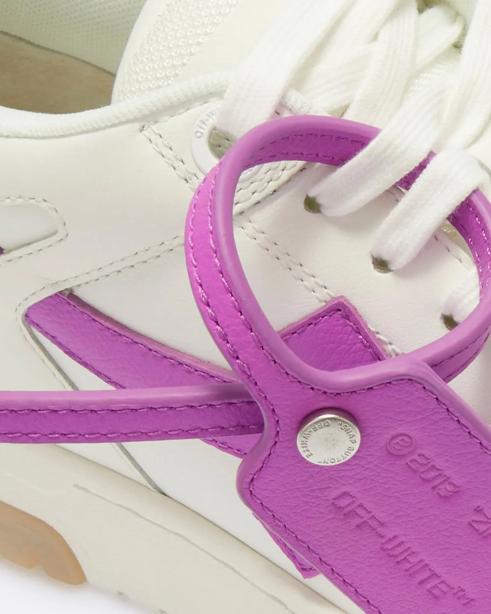 Out Of Office "Ooo" Arrow White / Fuchsia Low Top Sneakers