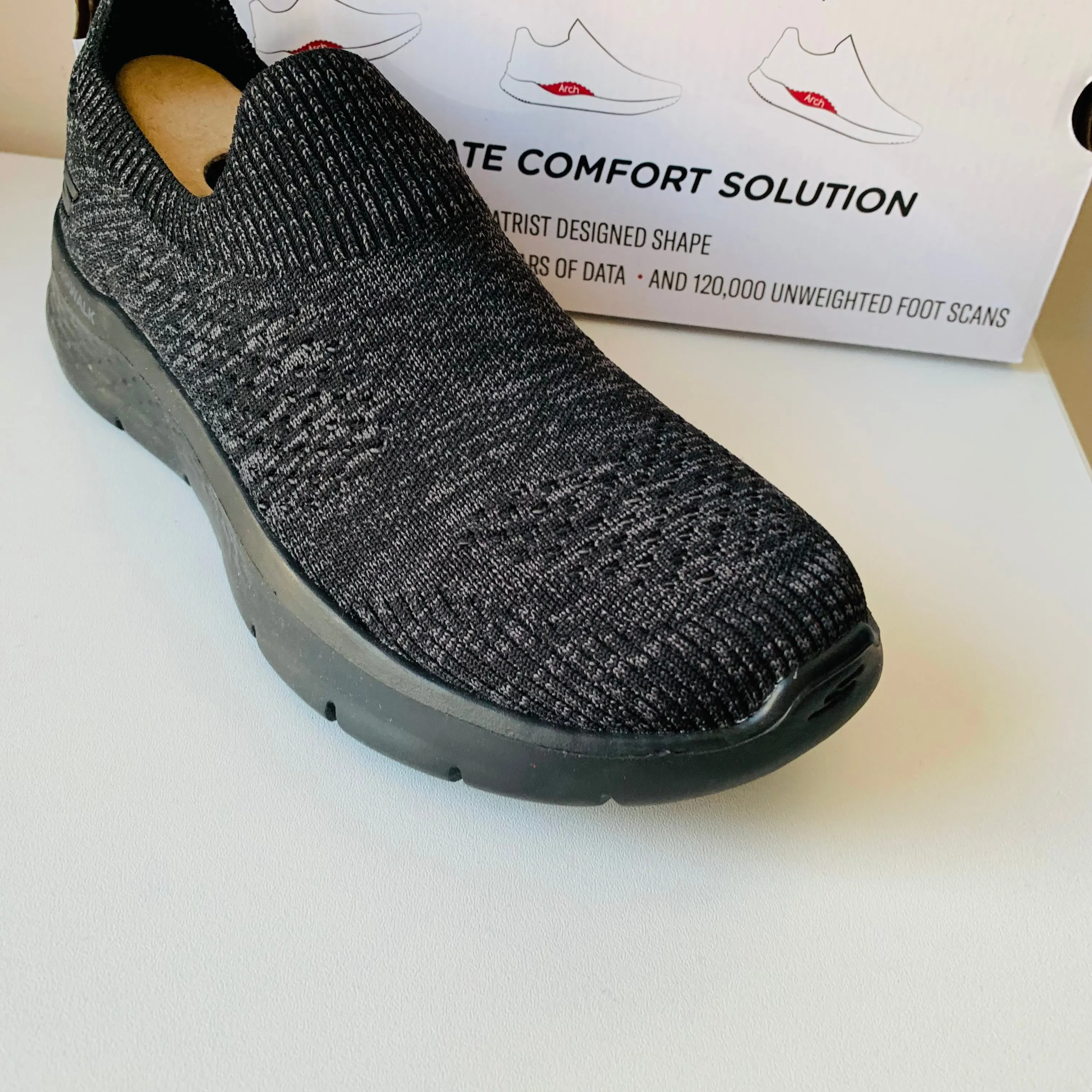 Skechers Black Arch Fit Washable Jasper Slip On Sneakers Size 7.5 Women’s New In Box