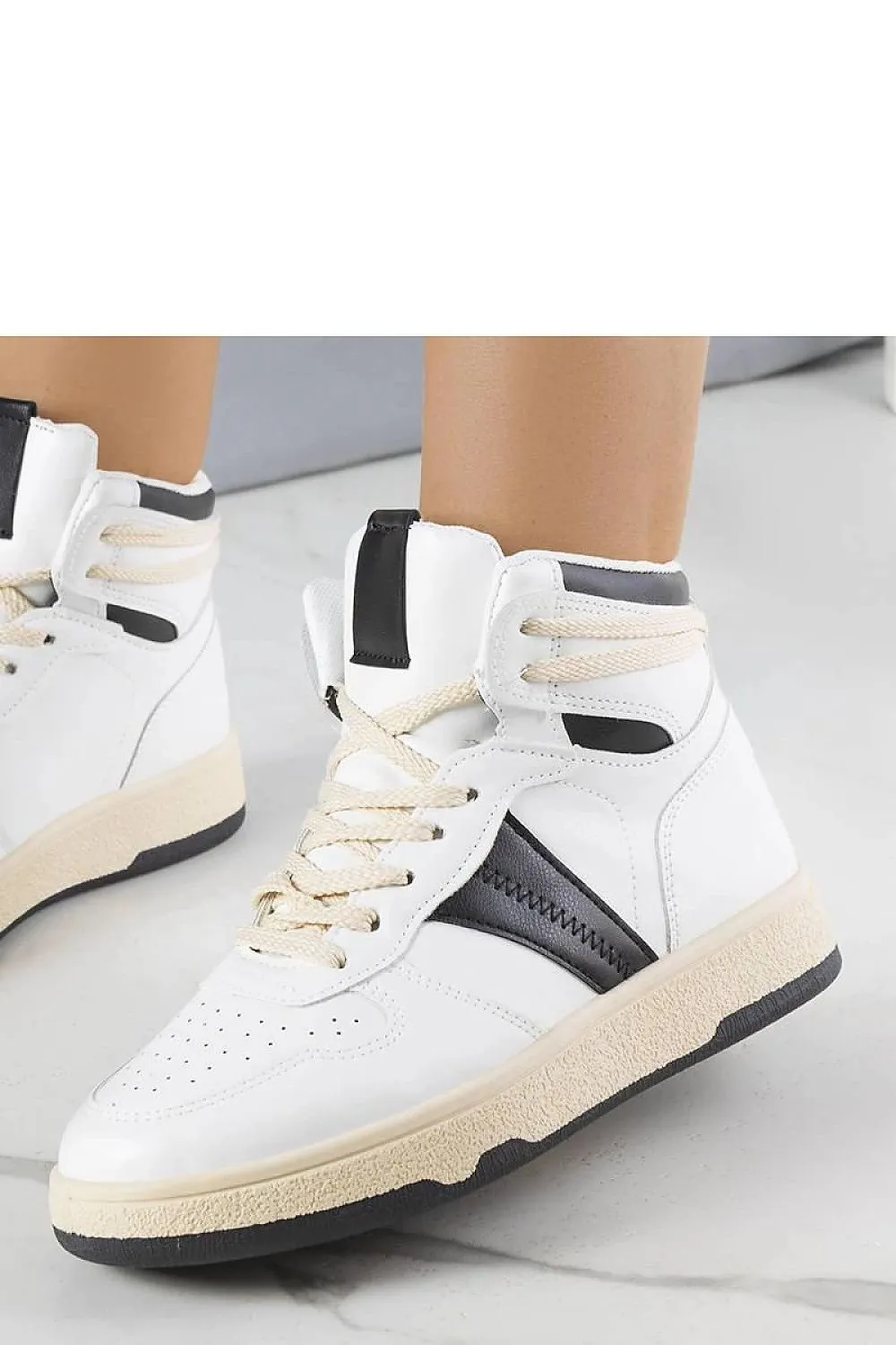 Sneakers model 208009 Solea