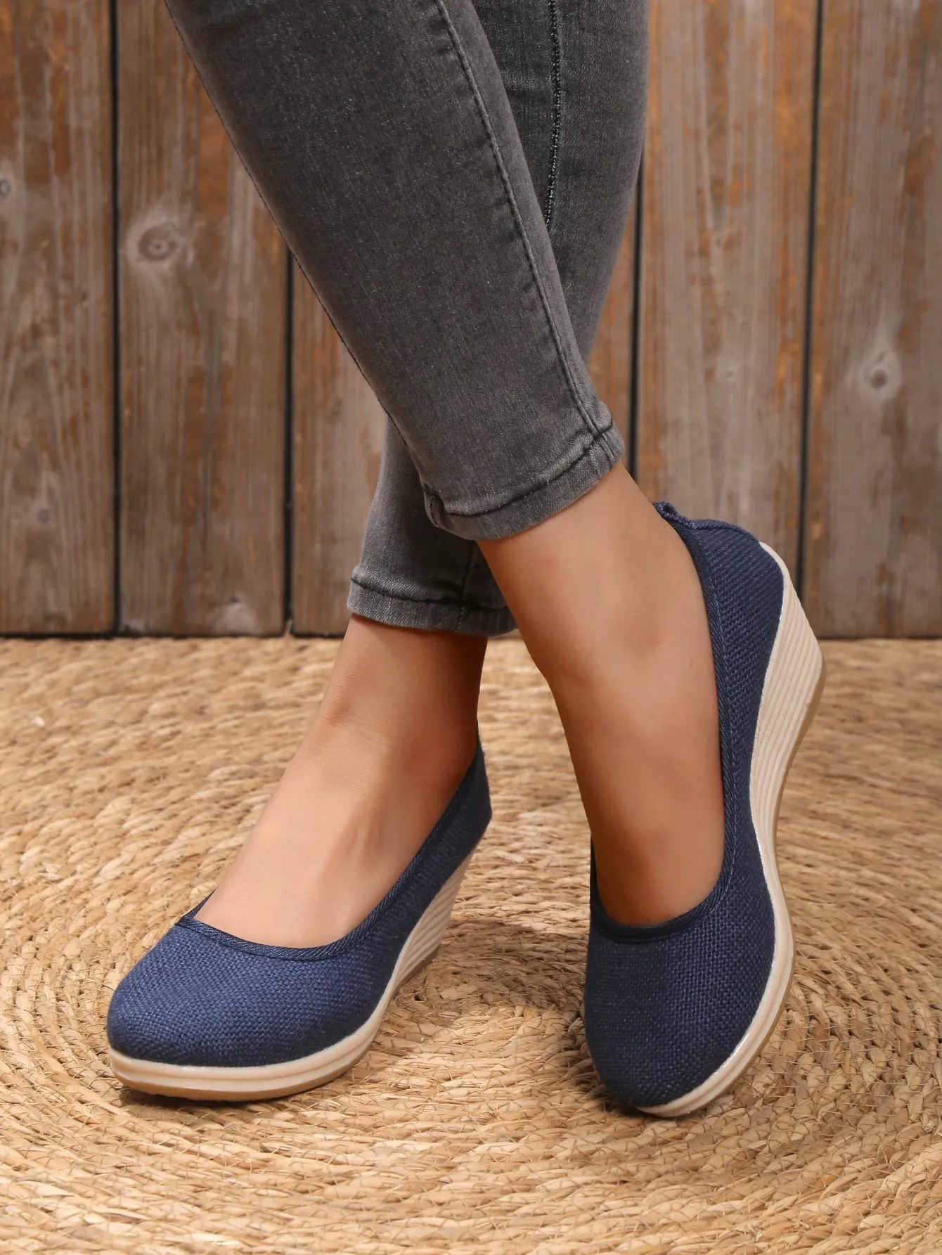 Women Minimalist Slip On Shoes
