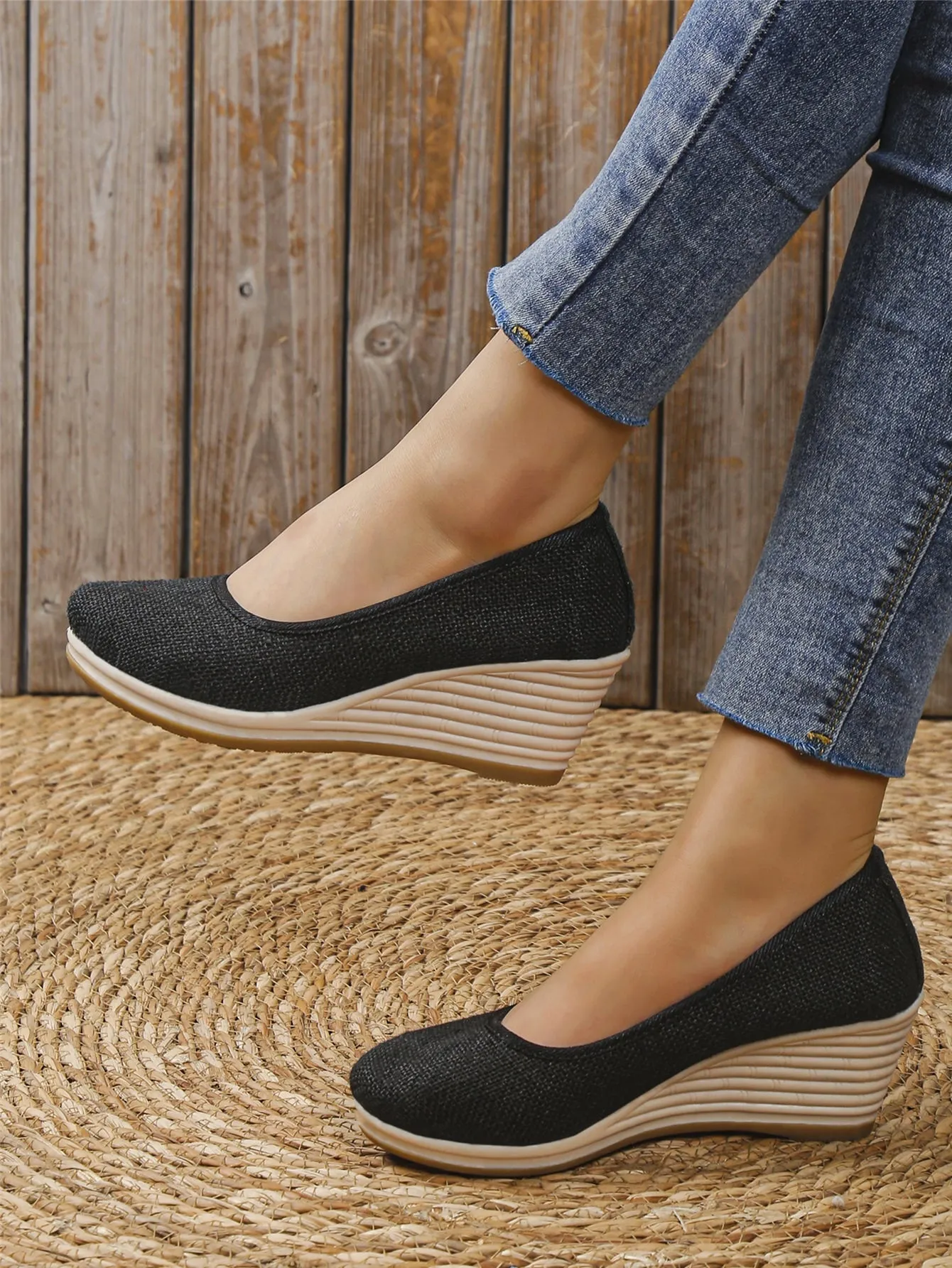 Women Minimalist Slip On Shoes