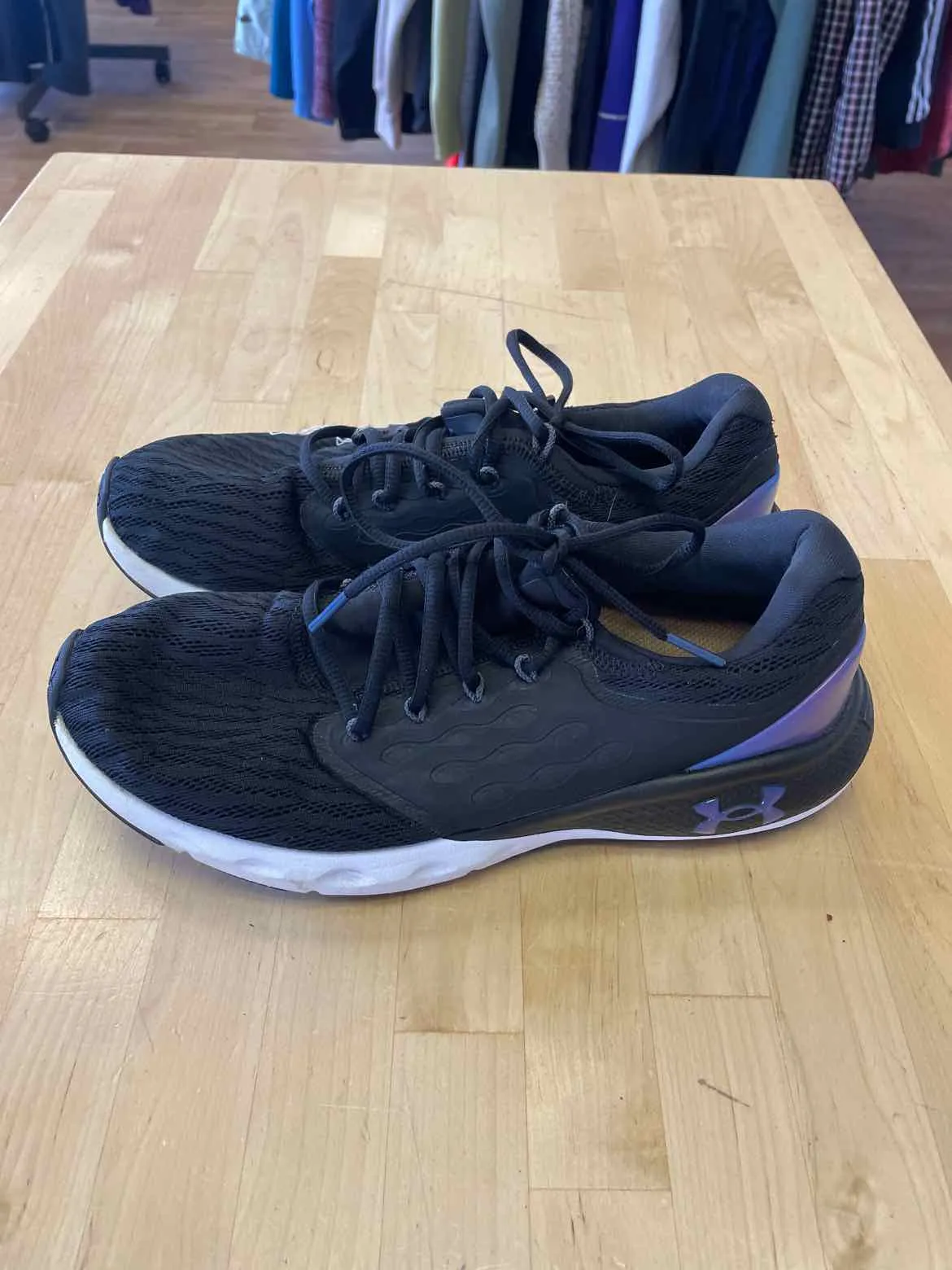 Women's Shoe Size 10 Under Armour Black Shoes